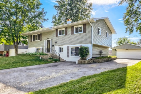 Tiny photo for 2050 Shepard Road, Hoffman Estates, IL 60169 (MLS # 12761026)