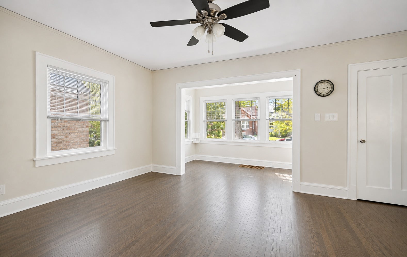 2659 Lincolnwood Drive