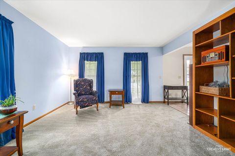 Tiny photo for 135 Chesterfield Drive, Oswego, IL 60543 (MLS # 12472672)