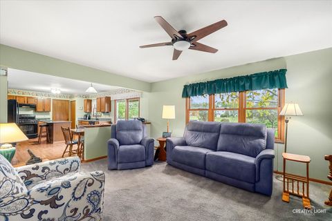 Tiny photo for 135 Chesterfield Drive, Oswego, IL 60543 (MLS # 12472672)