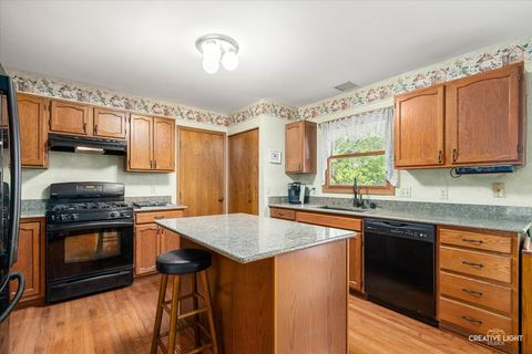 Tiny photo for 135 Chesterfield Drive, Oswego, IL 60543 (MLS # 12472672)