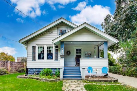 121 W Fremont Street Arlington Heights IL 60004