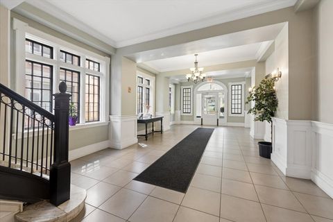 Tiny photo for 4144 N Sheridan Road #109, Chicago, IL 60613 (MLS # 12625426)