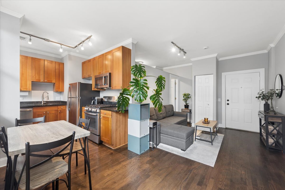 4144 N Sheridan Road 109