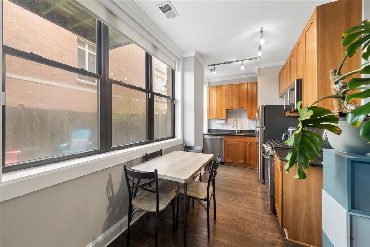 4144 N Sheridan Road 109