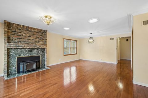 Tiny photo for 6020 N Landers Avenue, Chicago, IL 60646 (MLS # 12585324)