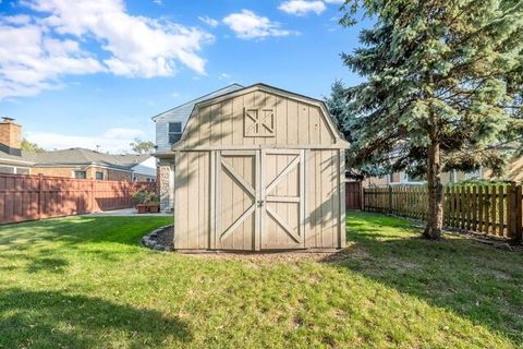 Tiny photo for 6020 N Landers Avenue, Chicago, IL 60646 (MLS # 12585324)