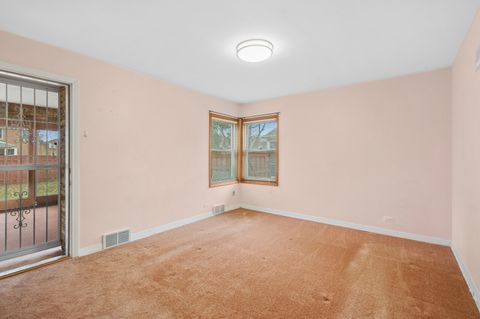 Tiny photo for 6020 N Landers Avenue, Chicago, IL 60646 (MLS # 12585324)