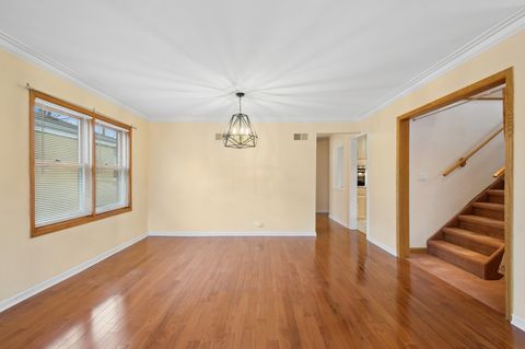 Tiny photo for 6020 N Landers Avenue, Chicago, IL 60646 (MLS # 12585324)