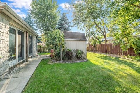 Tiny photo for 6020 N Landers Avenue, Chicago, IL 60646 (MLS # 12585324)