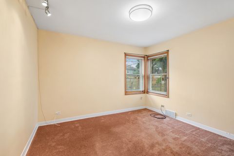 Tiny photo for 6020 N Landers Avenue, Chicago, IL 60646 (MLS # 12585324)