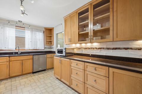Tiny photo for 6020 N Landers Avenue, Chicago, IL 60646 (MLS # 12585324)