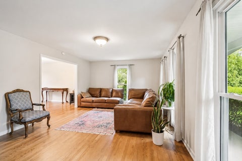 Tiny photo for 250 Wilshire Road, Lake Forest, IL 60045 (MLS # 12645941)