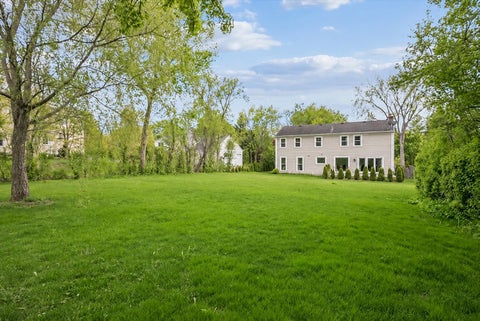 Tiny photo for 250 Wilshire Road, Lake Forest, IL 60045 (MLS # 12645941)