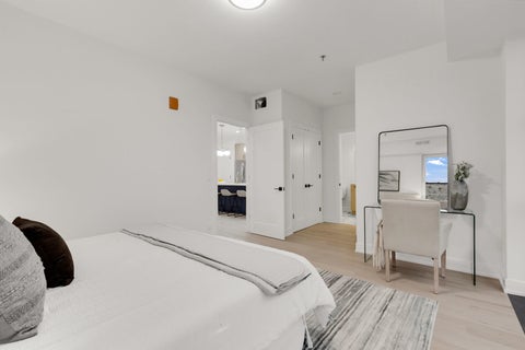 Tiny photo for 3204 N Kostner Avenue #404, Chicago, IL 60641 (MLS # 12773956)