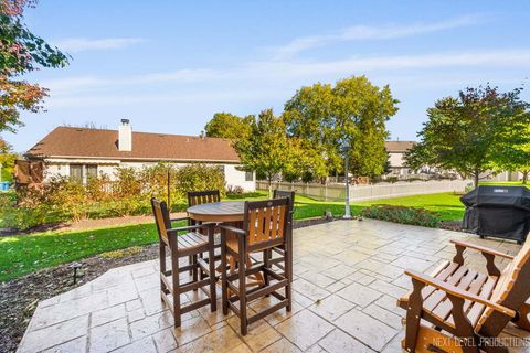 Tiny photo for 2523 Briarwood Court, Aurora, IL 60506 (MLS # 12480608)