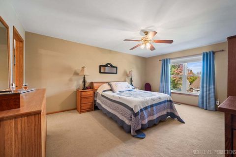 Tiny photo for 2523 Briarwood Court, Aurora, IL 60506 (MLS # 12480608)