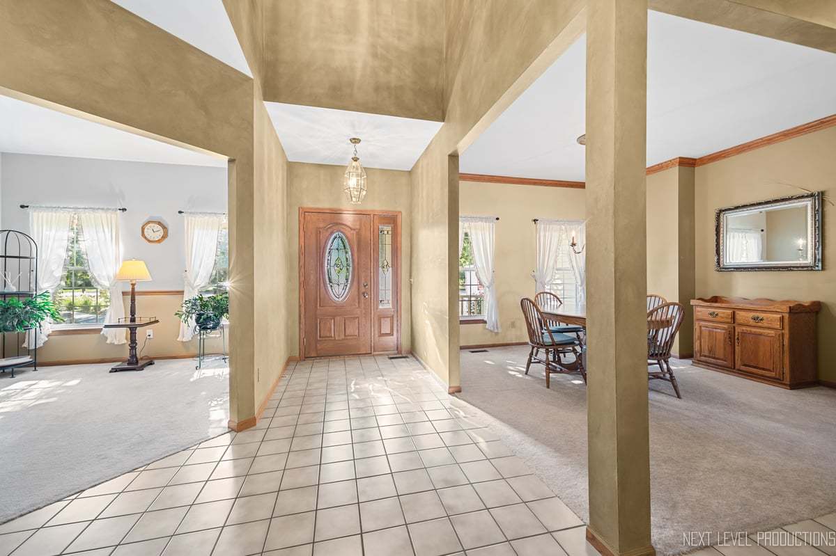 2523 Briarwood Court