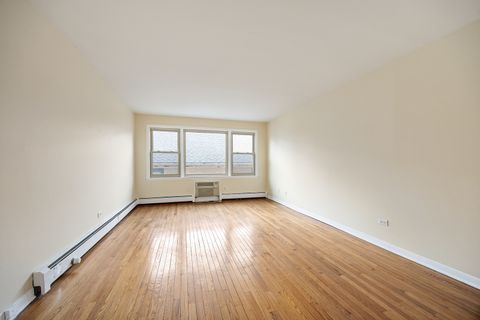 Tiny photo for 301 Chicago Avenue #3CW, Oak Park, IL 60302 (MLS # 12580115)