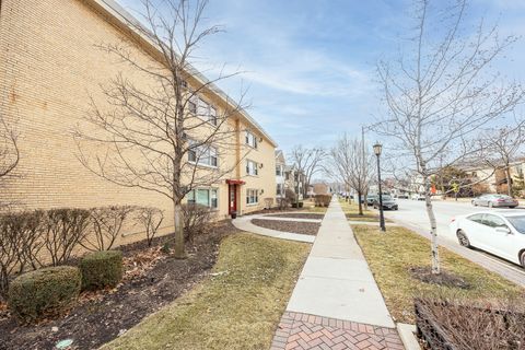 Tiny photo for 301 Chicago Avenue #3CW, Oak Park, IL 60302 (MLS # 12580115)