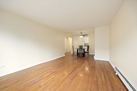 Tiny photo for 301 Chicago Avenue #3CW, Oak Park, IL 60302 (MLS # 12580115)