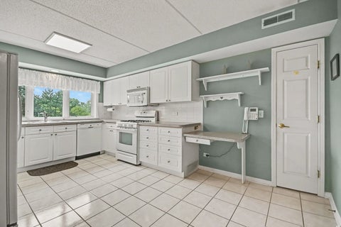 Tiny photo for 730 Creekside Drive #304, Mount Prospect, IL 60056 (MLS # 12735750)