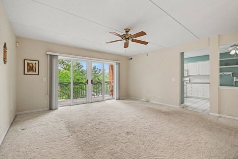 Tiny photo for 730 Creekside Drive #304, Mount Prospect, IL 60056 (MLS # 12735750)