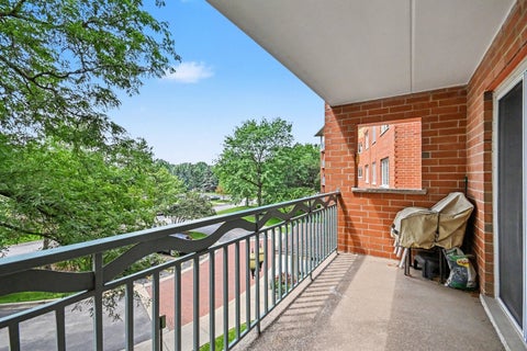 Tiny photo for 730 Creekside Drive #304, Mount Prospect, IL 60056 (MLS # 12735750)