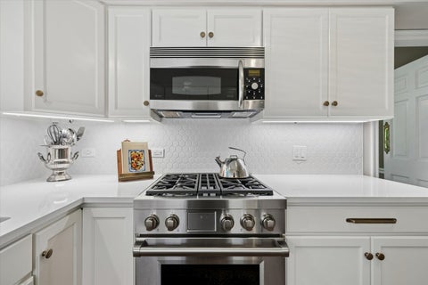 Tiny photo for 106 Carriage Road, North Barrington, IL 60010 (MLS # 12755975)