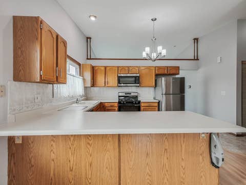 Tiny photo for 7061 Yorkshire Drive, Woodridge, IL 60517 (MLS # 12677687)
