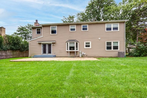 Tiny photo for 562 Applegate Lane, Lake Zurich, IL 60047 (MLS # 12764257)