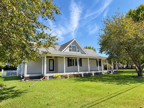 Photo of 1203 White Pine Lane, Metropolis, IL 62960 (MLS # 12752040)