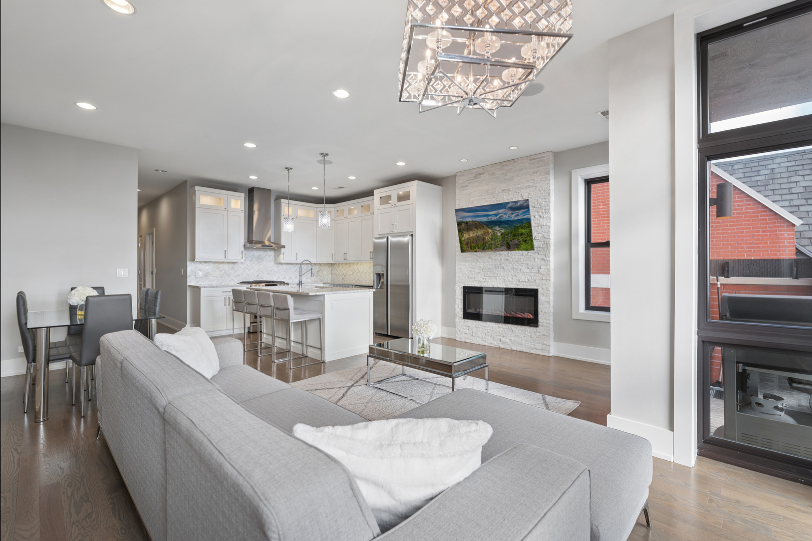 4220 S Ellis Avenue 4N