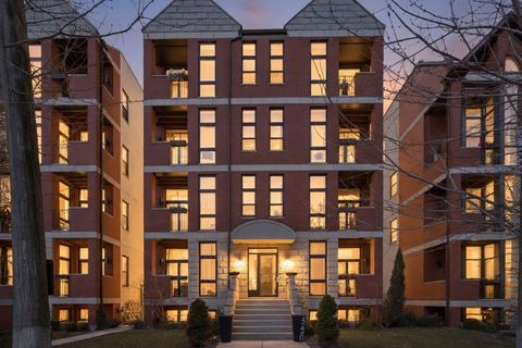 Photo of 4220 S Ellis Avenue #4N, Chicago, IL 60653 (MLS # 12591332)