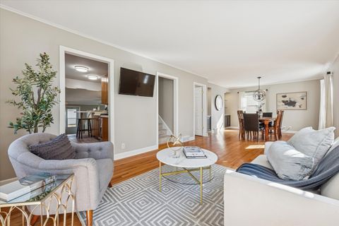 Tiny photo for 991 S Swain Avenue, Elmhurst, IL 60126 (MLS # 12497191)