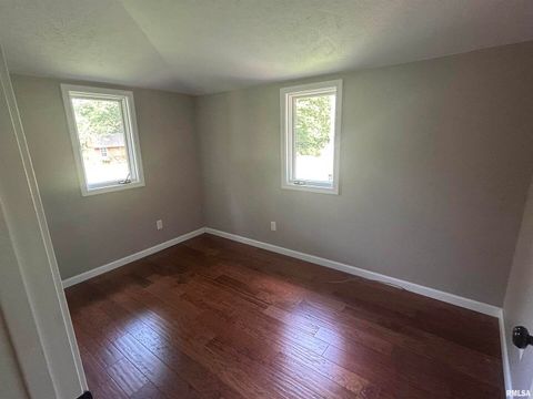 Tiny photo for 288 Heather Lynn Lane, Carbondale, IL 62902 (MLS # EB457704)