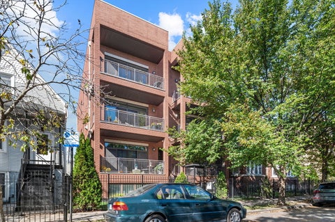 Photo of 2828 N Dawson Avenue #1N, Chicago, IL 60618 (MLS # 12792399)