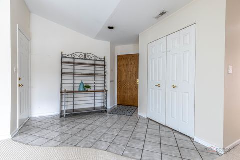 Tiny photo for 930 Ivy Lane #D, Deerfield, IL 60015 (MLS # 12620948)