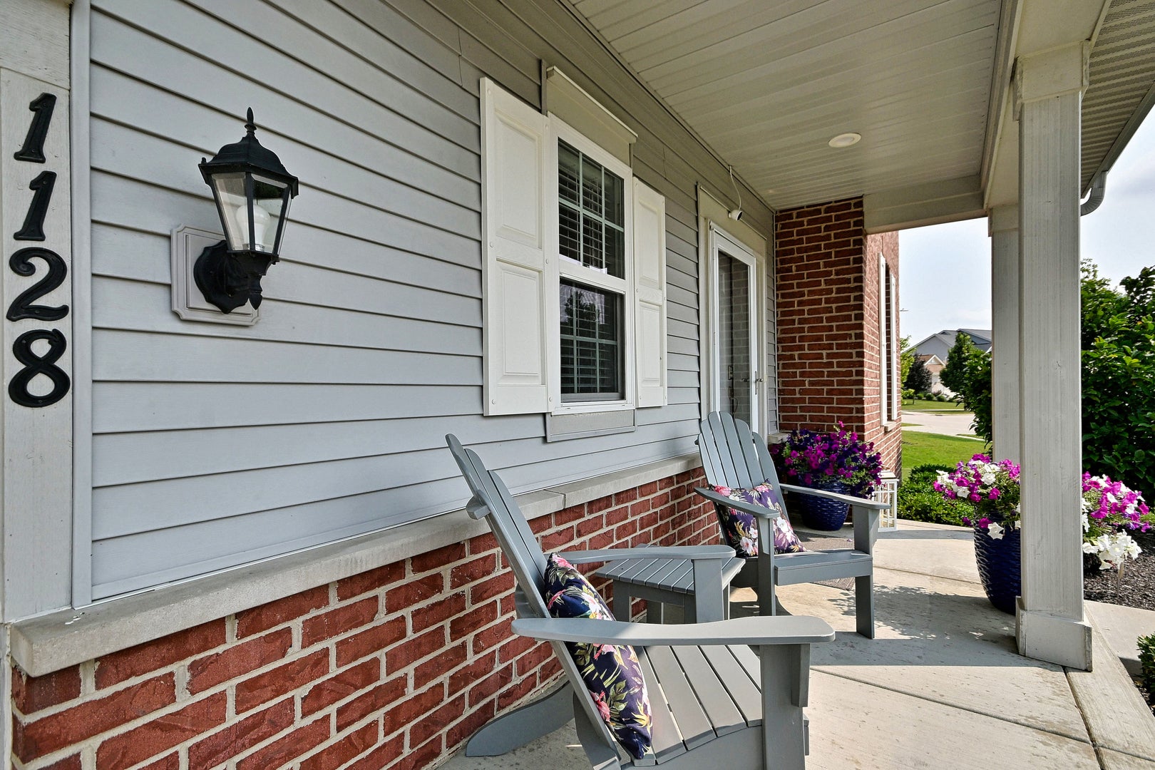 1128 Kingsmill Drive