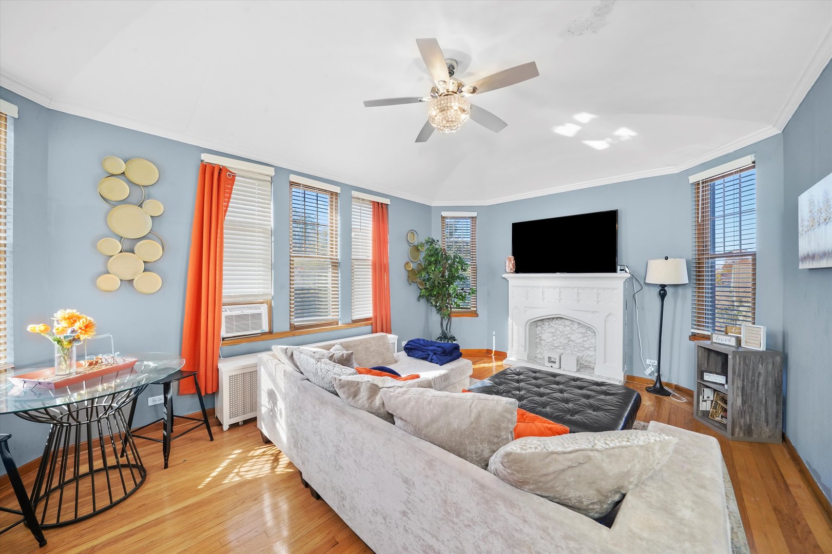 10909 S Longwood Drive 3