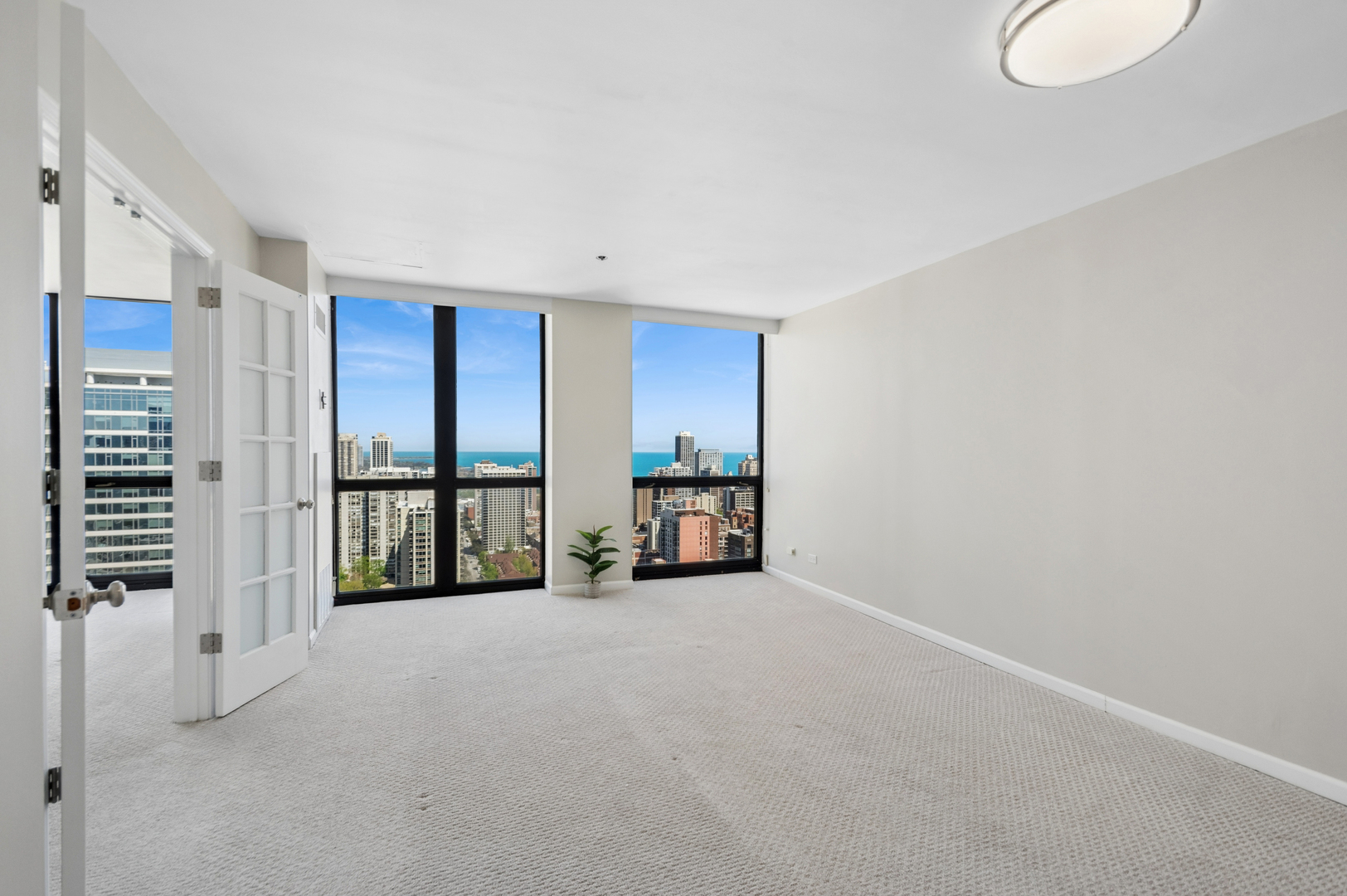 1122 N Clark Street 3905