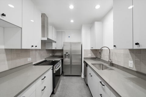 Tiny photo for 680 N Lake Shore Drive #325, Chicago, IL 60611 (MLS # 12784499)