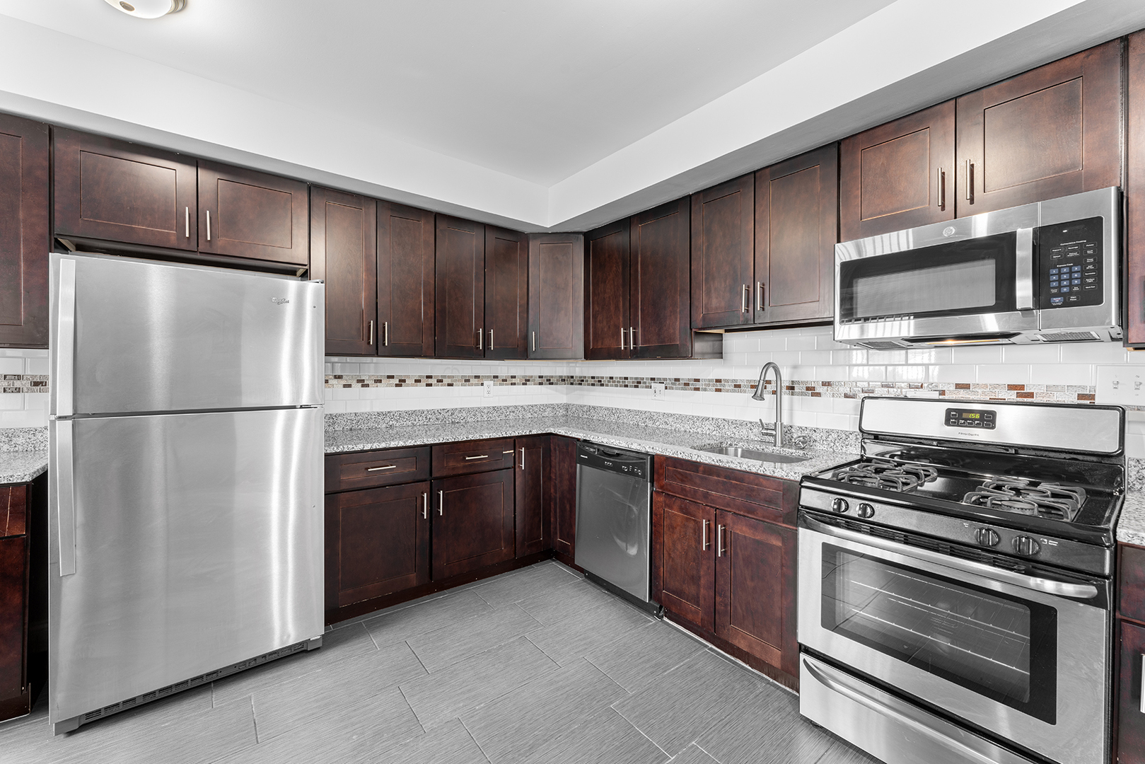 2451 W Howard Street 509