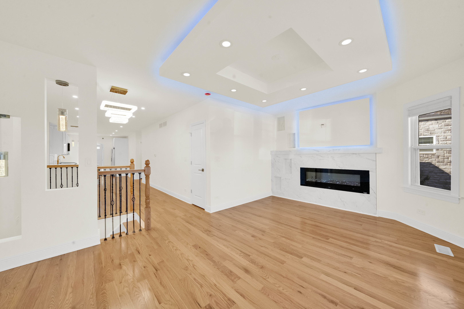 531 E 89th Place