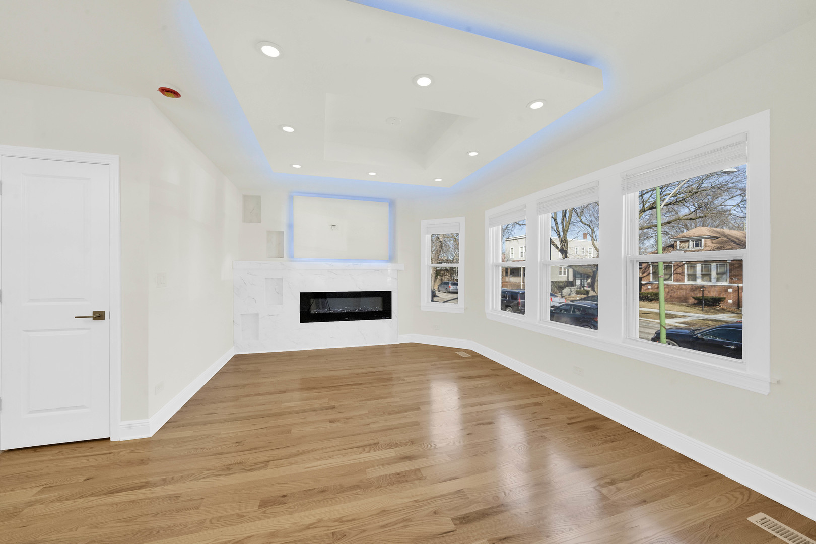 531 E 89th Place