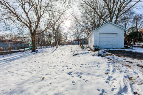 Tiny photo for 643 Wing Street, Elgin, IL 60123 (MLS # 12541136)