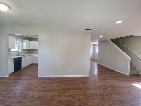 Tiny photo for 121 Highmoor Drive, Round Lake Park, IL 60073 (MLS # 12485014)