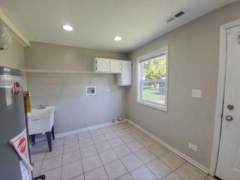 Tiny photo for 121 Highmoor Drive, Round Lake Park, IL 60073 (MLS # 12485014)