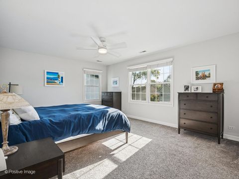 Tiny photo for 29 Waverly Avenue, Clarendon Hills, IL 60514 (MLS # 12493714)