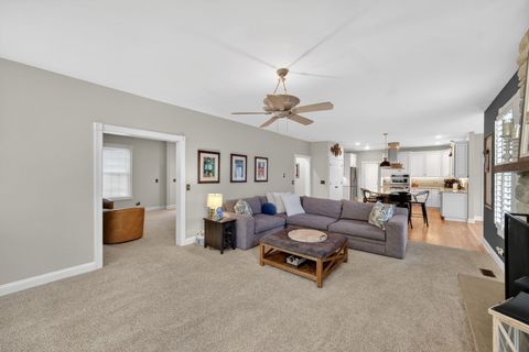 Tiny photo for 5304 Rita Avenue, Crystal Lake, IL 60014 (MLS # 12578381)